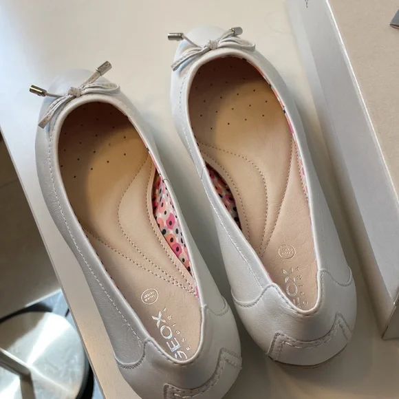 Geox genuine leather white ballet flats, brand new with tags size EU39, US 9 - Picture 7 of 9